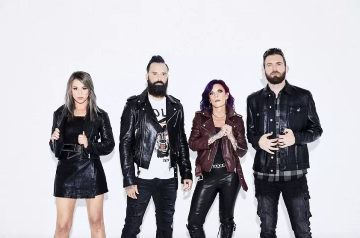 Пісня «Monster» гурту Skillet стала єдиною християнською піснею з 1 мільярдом прослуховувань.
